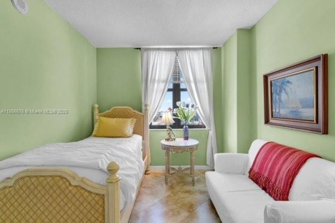 Condominio en venta en West Palm Beach, Florida, 2 dormitorios, 91.97 m2 № 2013466 - foto 10