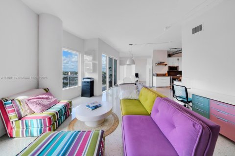 Снять в аренду кондоминиум в Майами, Флорида 2 спальни, 93.74м2, № 1952285 - фото 6