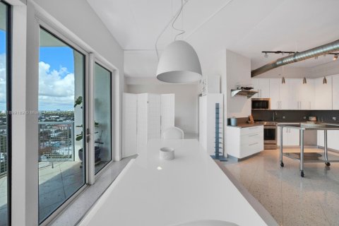 Снять в аренду кондоминиум в Майами, Флорида 2 спальни, 93.74м2, № 1952285 - фото 7