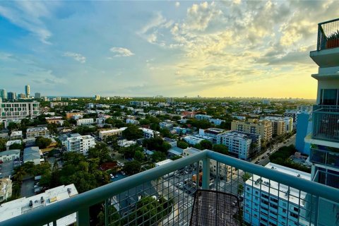 Снять в аренду кондоминиум в Майами, Флорида 2 спальни, 93.74м2, № 1952285 - фото 18