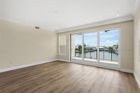 Condominio en venta en Tierra Verde, Florida, 4 dormitorios, 290.41 m2 № 1894787 - foto 17