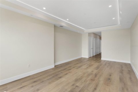 Condominio en venta en Tierra Verde, Florida, 4 dormitorios, 290.41 m2 № 1894787 - foto 16