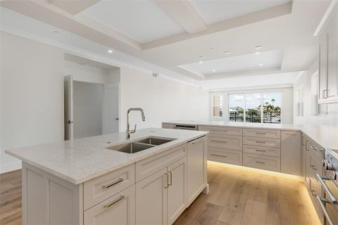 Condominio en venta en Tierra Verde, Florida, 4 dormitorios, 290.41 m2 № 1894787 - foto 11