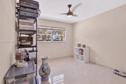 Casa en venta en Weston, Florida, 5 dormitorios, 236.9 m2 № 2168646 - foto 29