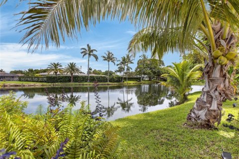 Casa en venta en Weston, Florida, 5 dormitorios, 236.9 m2 № 2168646 - foto 3