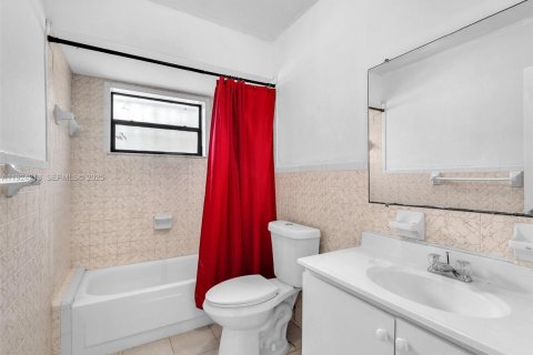 Villa ou maison à vendre à Miami Gardens, Floride: 3 chambres, 104.52 m2 № 1987312 - photo 22