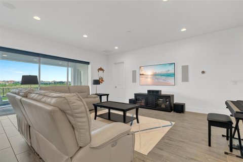 Villa ou maison à vendre à Orlando, Floride: 4 chambres, 346.06 m2 № 2144068 - photo 11
