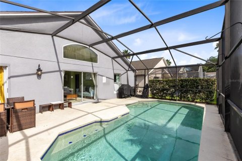 House in Kissimmee, Florida 5 bedrooms, 219.71 sq.m. № 2323985 - photo 2
