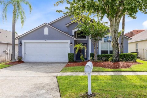 House in Kissimmee, Florida 5 bedrooms, 182.09 sq.m. № 2323985