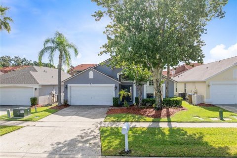 House in Kissimmee, Florida 5 bedrooms, 219.71 sq.m. № 2323985 - photo 27