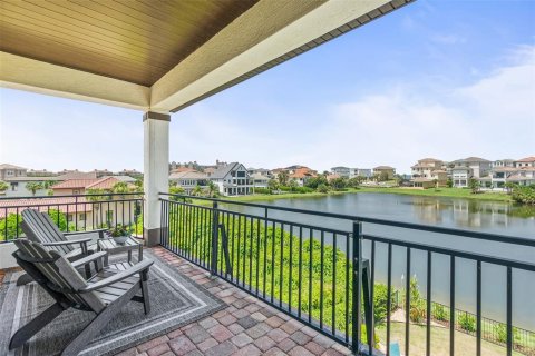 House in Palm Coast, Florida 5 bedrooms, 394.46 sq.m. № 2223459 - photo 11
