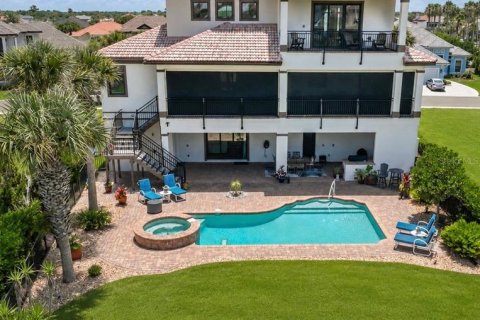 House in Palm Coast, Florida 5 bedrooms, 394.46 sq.m. № 2223459 - photo 2