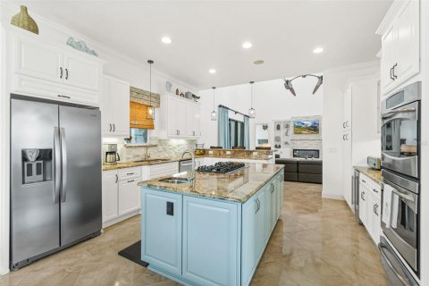 House in Palm Coast, Florida 5 bedrooms, 394.46 sq.m. № 2223459 - photo 30