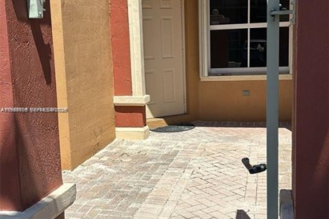 Condo in Doral, Florida, 3 bedrooms № 2062461 - photo 26