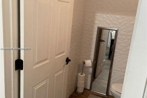 Condo in Doral, Florida, 3 bedrooms № 2062461 - photo 24