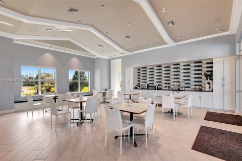 Снять в аренду виллу или дом в Порт-Сент-Луси, Флорида 3 спальни, 157.28м2, № 2034433 - фото 17