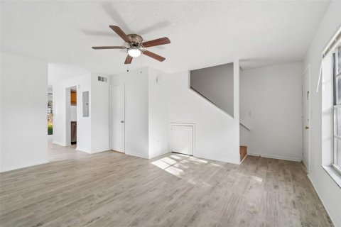 Снять в аренду кондоминиум в Тампа, Флорида 6 комнат, 127.09м2, № 2157907 - фото 15