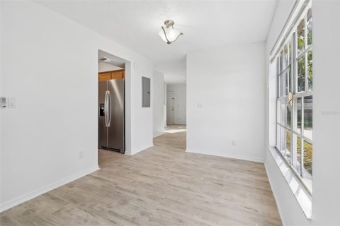 Снять в аренду кондоминиум в Тампа, Флорида 6 комнат, 127.09м2, № 2157907 - фото 23