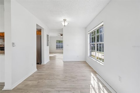 Снять в аренду кондоминиум в Тампа, Флорида 6 комнат, 127.09м2, № 2157907 - фото 24