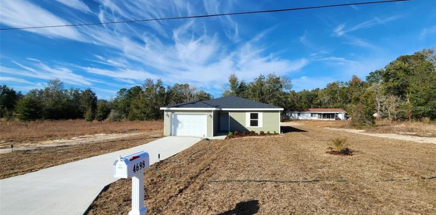 Villa ou maison à Dunnellon, Floride 3 chambres, 115.01 m2 № 1520218