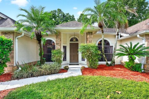 Villa ou maison à vendre à Oviedo, Floride: 4 chambres, 188.96 m2 № 2417108 - photo 2