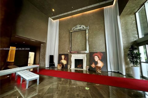 Condo in Miami, Florida, 1 bedroom  № 1487528 - photo 11