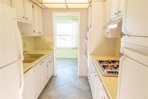 Condominio en venta en Gulfport, Florida, 2 dormitorios, 104.05 m2 № 1778142 - foto 5