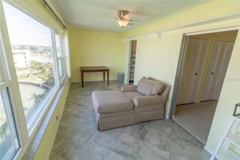 Condominio en venta en Gulfport, Florida, 2 dormitorios, 104.05 m2 № 1778142 - foto 10
