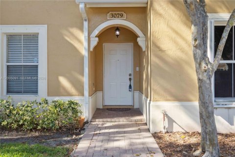Touwnhouse à louer à Miramar, Floride: 2 chambres, 110.55 m2 № 2070982 - photo 3
