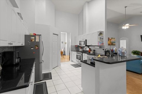 Villa ou maison à vendre à Gainesville, Floride: 4 chambres, 212.84 m2 № 2137688 - photo 5