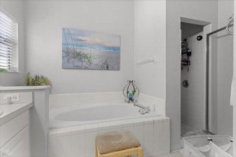 Villa ou maison à vendre à Gainesville, Floride: 4 chambres, 212.84 m2 № 2137688 - photo 18