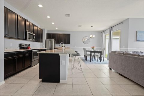 Villa ou maison à vendre à Sanford, Floride: 4 chambres, 185.53 m2 № 2406790 - photo 6