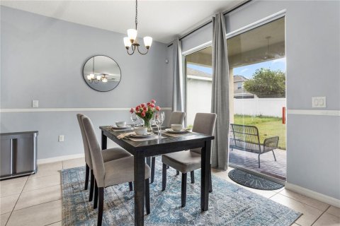 Villa ou maison à vendre à Sanford, Floride: 4 chambres, 185.53 m2 № 2406790 - photo 5
