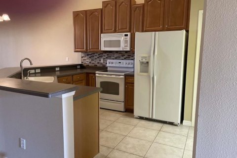 Adosado en alquiler en Winter Haven, Florida, 2 dormitorios, 131.83 m2 № 1725001 - foto 13