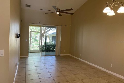 Adosado en alquiler en Winter Haven, Florida, 2 dormitorios, 131.83 m2 № 1725001 - foto 9