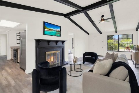 House in PORT ST. JOHN in Cocoa, Florida 4 bedrooms, 149.39 sq.m. № 1788103 - photo 4