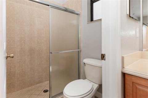 Купить виллу или дом в Киссимми, Флорида 6 комнат, 118.08м2, № 1853618 - фото 12