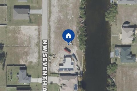 Propiedad comercial en venta en Cape Coral, Florida № 1756060 - foto 2