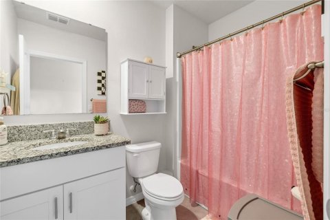 House in DeLand, Florida 3 bedrooms, 150.22 sq.m. № 1803337 - photo 30