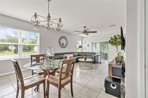 House in DeLand, Florida 3 bedrooms, 150.22 sq.m. № 1803337 - photo 12