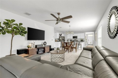 House in DeLand, Florida 3 bedrooms, 150.22 sq.m. № 1803337 - photo 11