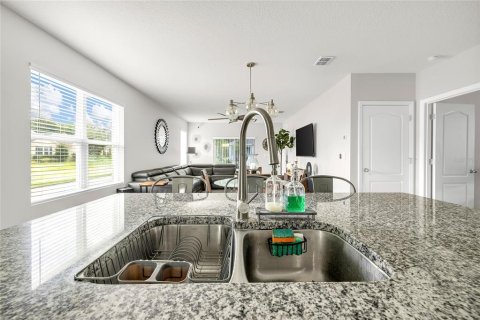 House in DeLand, Florida 3 bedrooms, 150.22 sq.m. № 1803337 - photo 8
