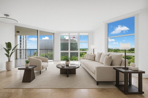 Condo in Miami, Florida, 2 bedrooms  № 1995902 - photo 6
