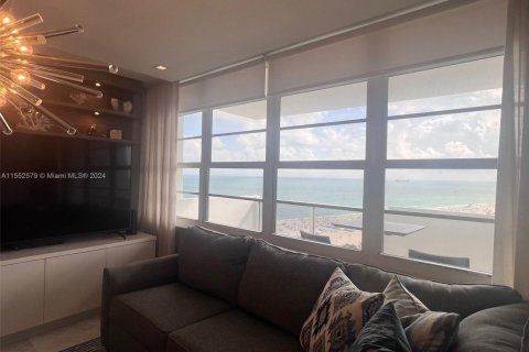 Copropriété à louer à Miami Beach, Floride: 49.7 m2 № 1985283 - photo 3