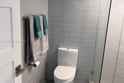 Снять в аренду кондоминиум в Санни-Айлс-Бич, Флорида 2 спальни, 196.95м2, № 1990990 - фото 11