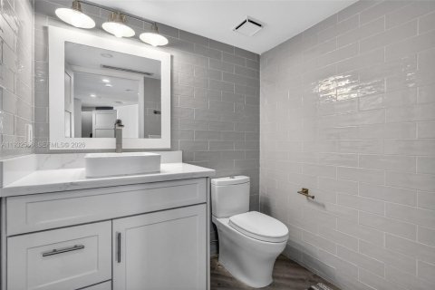 Condominio en alquiler en Sunny Isles Beach, Florida, 3 dormitorios, 196.95 m2 № 1990990 - foto 29