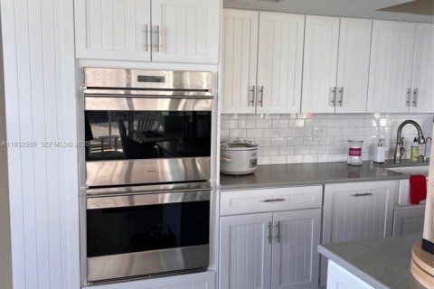 Снять в аренду кондоминиум в Санни-Айлс-Бич, Флорида 2 спальни, 196.95м2, № 1990990 - фото 8