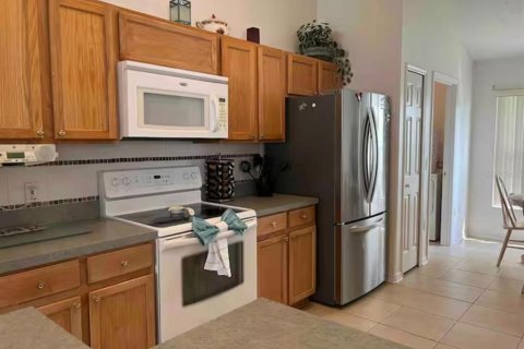 House in Kissimmee, Florida 4 bedrooms, 169.27 sq.m. № 2157154 - photo 9