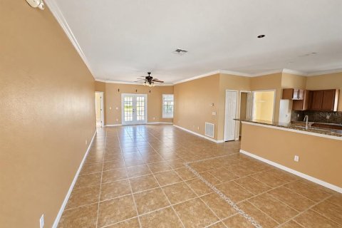 Casa en venta en Kissimmee, Florida, 4 dormitorios, 172.15 m2 № 2387483 - foto 3