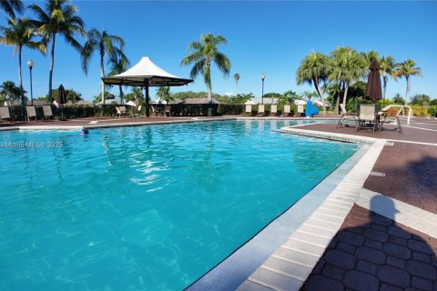 Купить виллу или дом в Хомстед, Флорида 2 спальни, 98.2м2, № 1979060 - фото 25